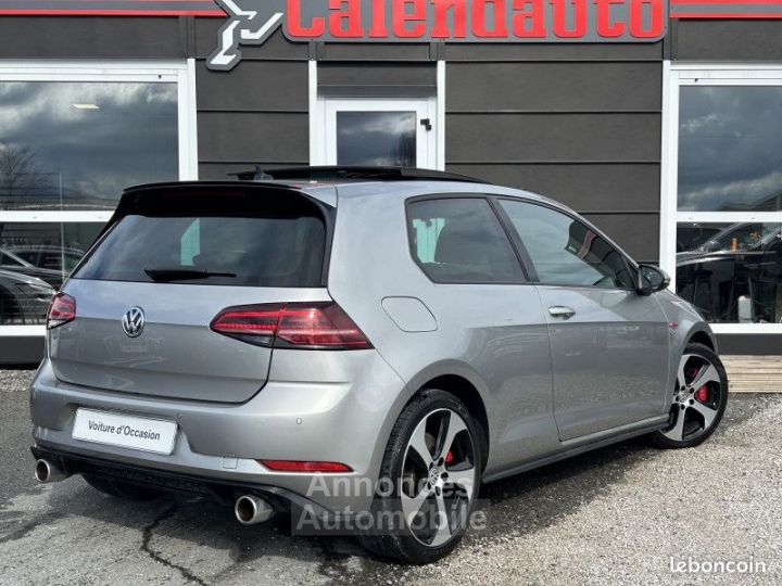 Volkswagen Golf VII 2.0 TSI 245 CH GTI PERFORMANCE DSG7 3P 7 7.5 PERF - - 5