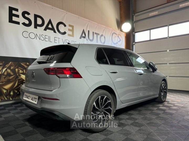 Volkswagen Golf VIII 1.5 eTSI 130 DSG7 STYLE - 5