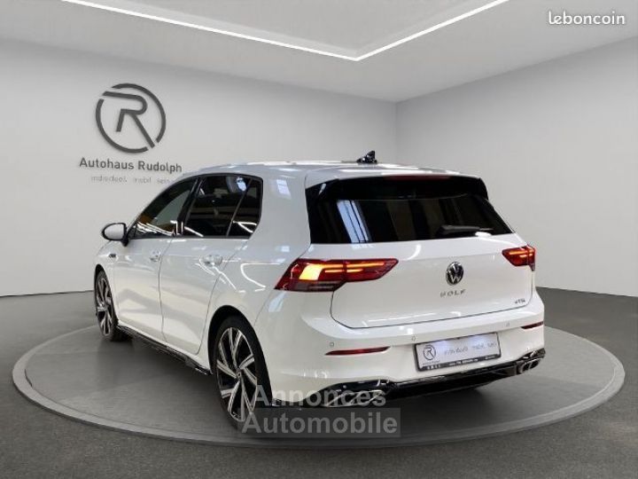 Volkswagen Golf VIII 1.5 eTSI DSG R-Line - 4