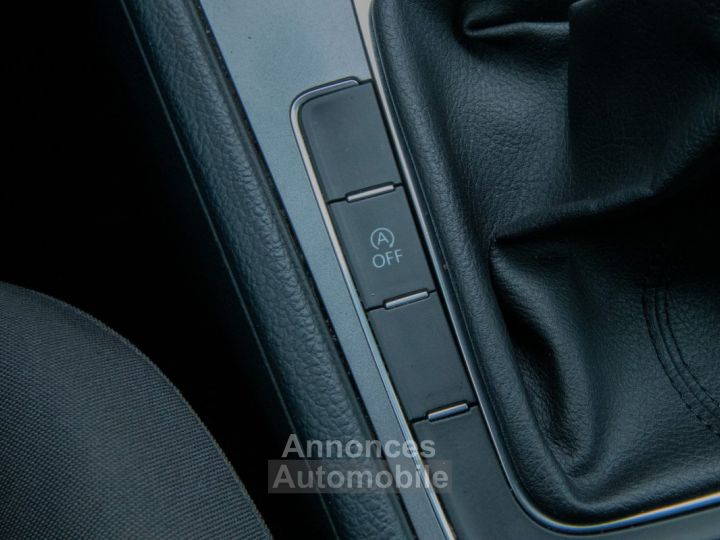 Volkswagen Golf Volkswagen 1.6 TDI Bluemotion Trendline - ADAPT. CRUISE CONTROL - BLUETOOTH - PARKEERASSISTENT - AIRCO - LICHT EN REGENSENSOR   - 23