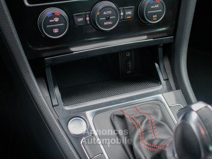 Volkswagen Golf Volkswagen GTI 2.0 TSI Performance DSG - HISTORIEK - APPLE CARPLAY - CRUISECONTROL - XENON - 23