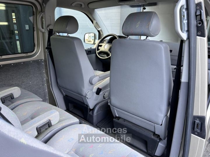 Volkswagen Multivan Transporter Combi T5 5Pl 2.5 TDI 174 cv isolé et doublé - 12