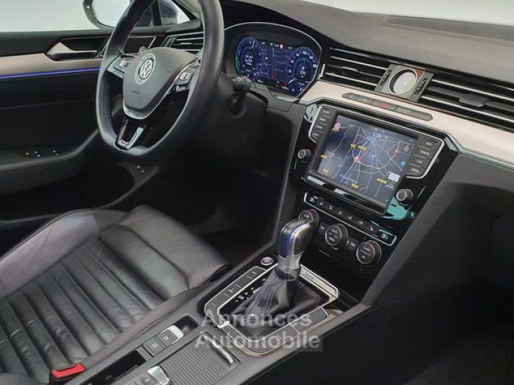 Volkswagen Passat SW GTE 1.4 TSI 218 Ch DSG6 Toit ouvrant 5 600 d'options A partir de 370e par mois - 4