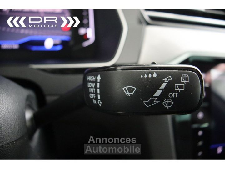 Volkswagen Passat Variant 1.6TDI SCR DSG FACELIFT BUSINESS - NAVI LEDER VIRTUAL COCKPIT MIRROR LINK - 42