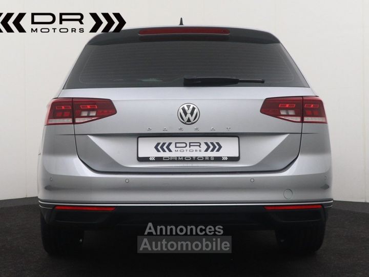 Volkswagen Passat Variant 1.6TDI SCR DSG FACELIFT BUSINESS - NAVI MIRRORLINK CAMERA - 2