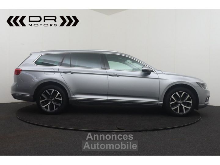 Volkswagen Passat Variant 2.0TDI SCR DSG HIGHLINE - NAVI CARPLAY/ANDROID AUTO DAB - 5