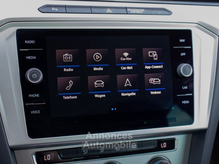 Volkswagen Passat Volkswagen Variant 2.0 TDi DSG - APPLE CARPLAY - ADAPT. CRUISECONTROL - CAMERA - EURO 6c - 18