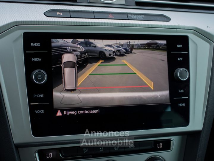 Volkswagen Passat Volkswagen Variant 2.0 TDi DSG - APPLE CARPLAY - ADAPT. CRUISECONTROL - CAMERA - EURO 6c - 19