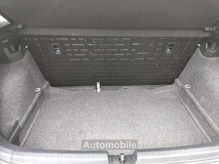Volkswagen Polo 1.0i Trendline NAVI CLIM PETITE TAXE USB - 10
