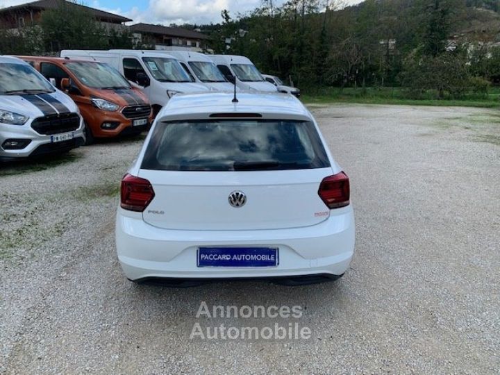 Volkswagen Polo VI 1.0 65 TRENDLINE - 6