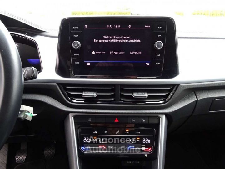 Volkswagen T-Roc 1.5TSi Style CARPLAY,VIRTUAL,ADAPT.CRUISE,PDC V+A - 12