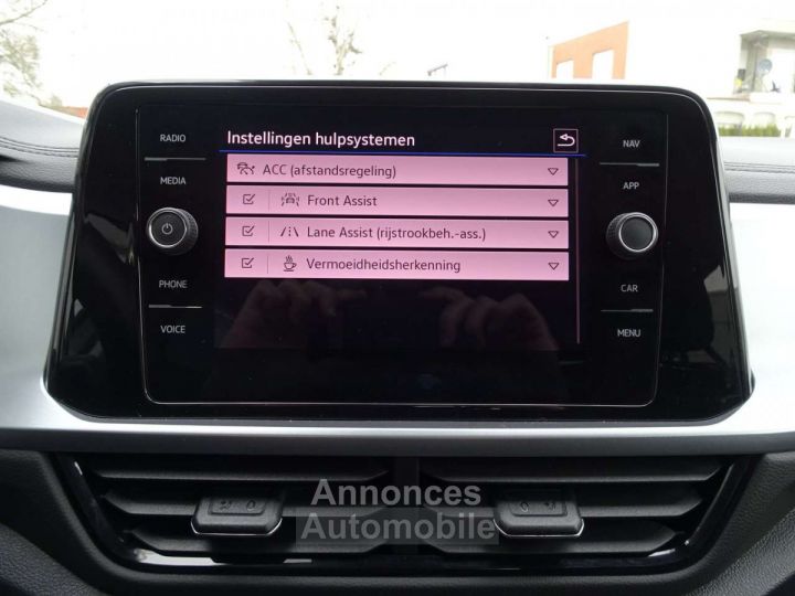 Volkswagen T-Roc 1.5TSi Style CARPLAY,VIRTUAL,ADAPT.CRUISE,PDC V+A - 16