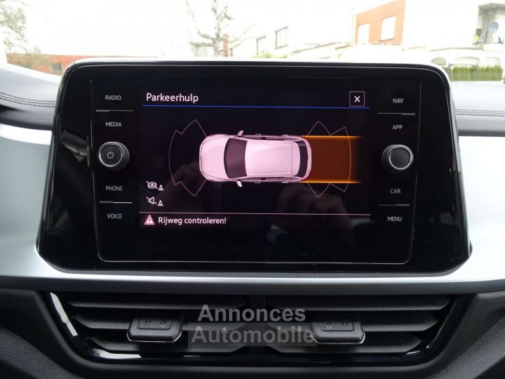 Volkswagen T-Roc 1.5TSi Style CARPLAY,VIRTUAL,ADAPT.CRUISE,PDC V+A - 17