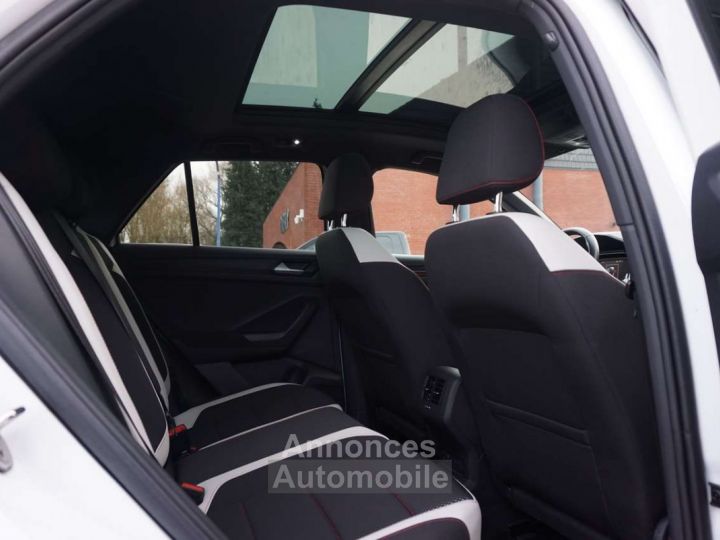 Volkswagen T-Roc 2.0 TDi SPORT 4Motion DSG PANO CAMERA DISTRONIC 6B - 13