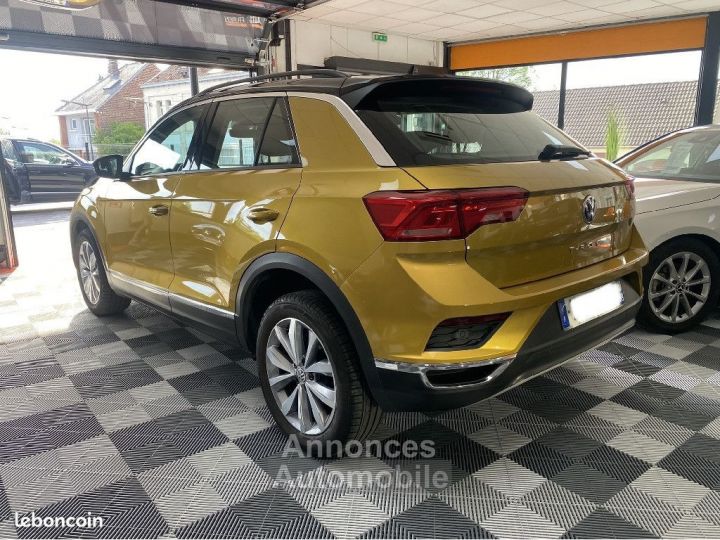 Volkswagen T-Roc LOUNGE - 3