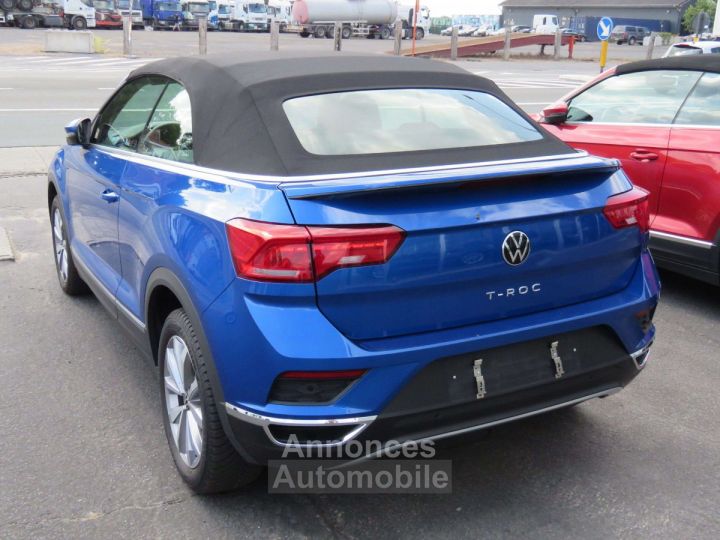 Volkswagen T-Roc TSI Style - Navi - Parkeerhulp - Alu - Windscherm - 4