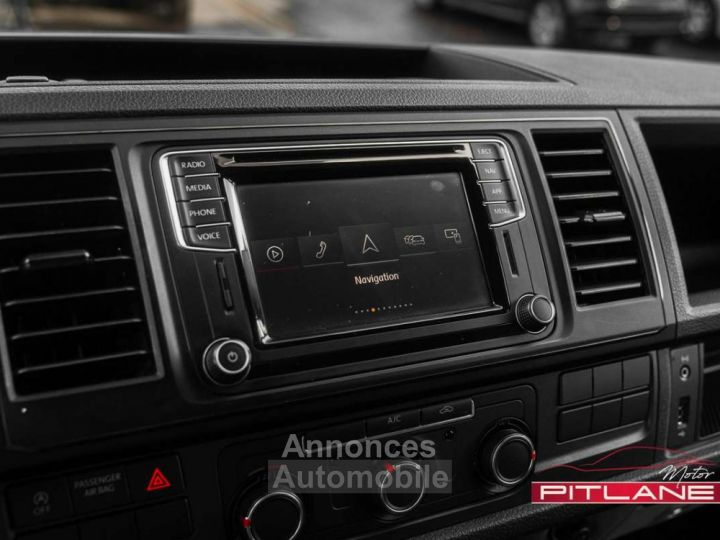 Volkswagen T6 Transporter 2.0 TDi Cruise Navi Tel Clim Carplay - 12