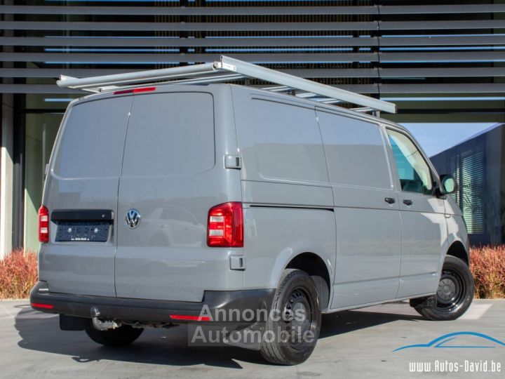 Volkswagen T6 Volkswagen Transporter 2.0 TDI - 3 PLAATSEN - LEDER - AIRCO - CRUISECONTROL - TREKHAAK - DAKREK - EURO 6 - 32