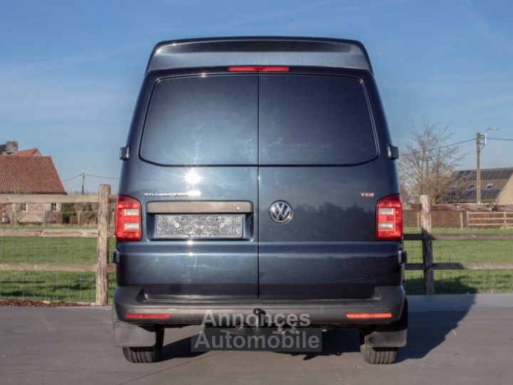 Volkswagen T6 Volkswagen Transporter High Roof 2.0 TDI 204PK - LICHTE VRACHT - 3 PLAATSEN - SENSOREN - AIRCO - TREKHAAK - EURO 6 - 9