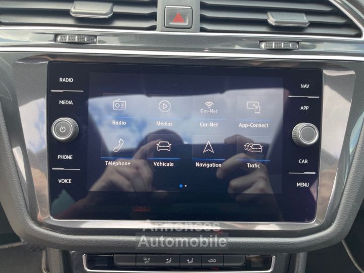 Volkswagen Tiguan 2.0 TDI 150 DSG7 Carat / TOIT OUVRANT / VIRTUAL COCKPIT / CARPLAY - 12