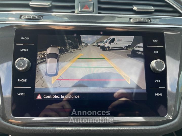 Volkswagen Tiguan 2.0 TDI 150 DSG7 Carat / TOIT OUVRANT / VIRTUAL COCKPIT / CARPLAY - 14