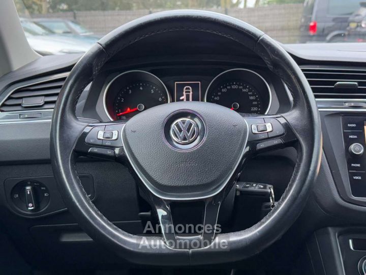 Volkswagen Tiguan Sg chauff Attelage Ja 17 GPS - 16