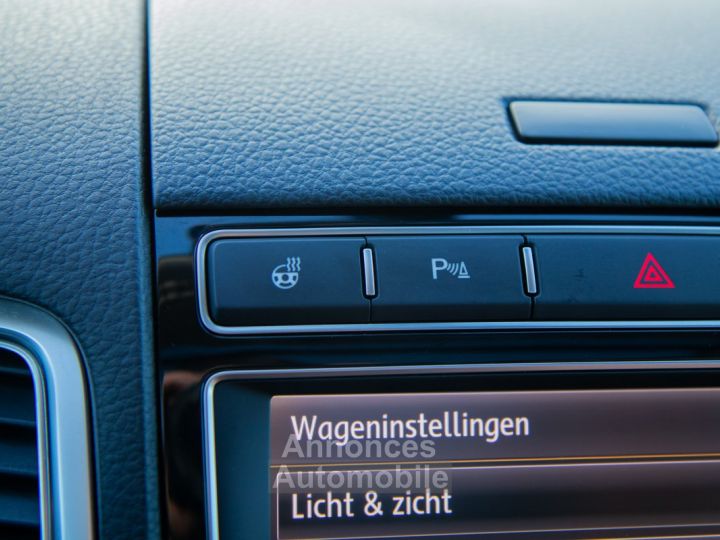 Volkswagen Touareg Volkswagen 3.0 TDi V6 DSG 4Motion - HISTORIEK - XENON - TREKHAAK - ZETELVERWARMING - PANO DAK - EURO 6b - 23