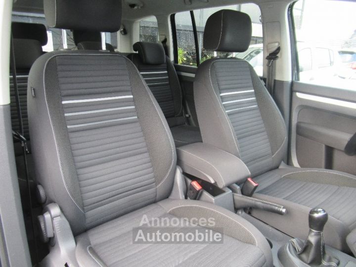 Volkswagen Touran 1.6 TDI 105 FAP Confortline - 10