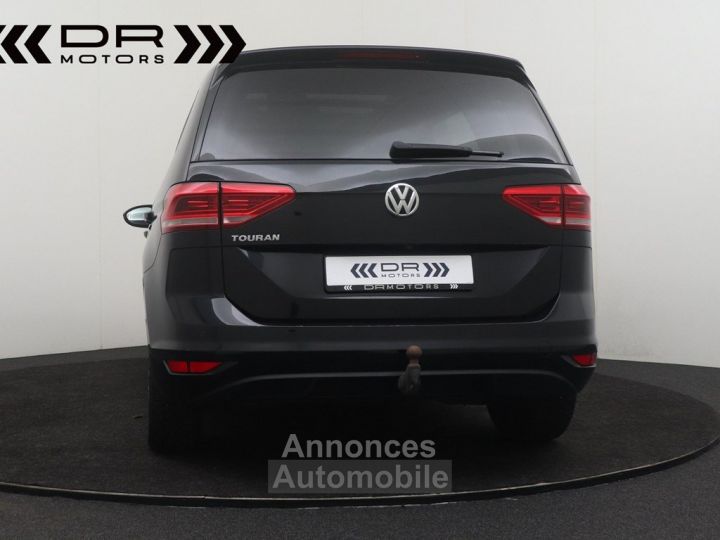 Volkswagen Touran 1.6TDI HIGHLINE DSG - NAVI LED LEDER PANODAK 7 PLAATSEN - 6
