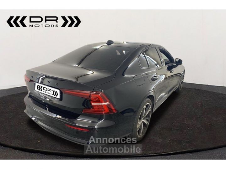 Volvo S60 B3 MHEV GEARTRONIC DARK PLUS - LEDER LED KEYLESS ENTRY HARMANN KARDON - 4