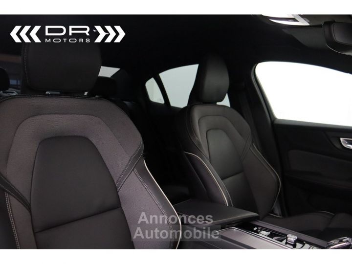 Volvo S60 B3 MHEV GEARTRONIC DARK PLUS - LEDER LED KEYLESS ENTRY HARMANN KARDON - 15