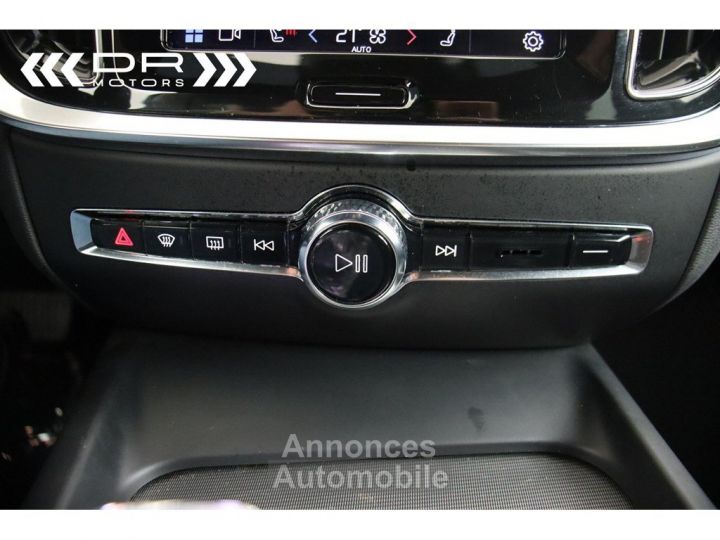 Volvo S60 B3 MHEV GEARTRONIC DARK PLUS - LEDER LED KEYLESS ENTRY HARMANN KARDON - 34