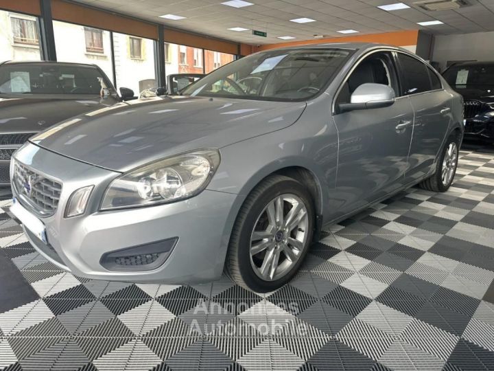 Volvo S60 summum - 3