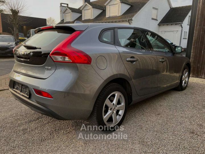 Volvo V40 2.0 D2 16-CRUISE-PDC-NAVI-CLIMA - 4