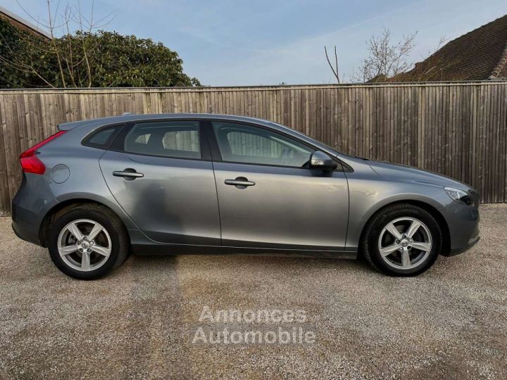 Volvo V40 2.0 D2 16-CRUISE-PDC-NAVI-CLIMA - 5