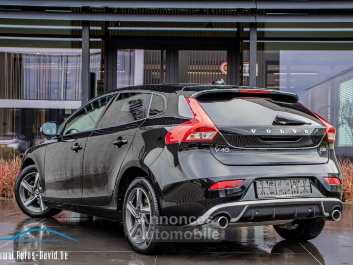 Volvo V40 2.0 D2 - HISTORIEK - AIRCO - CRUISECONTROL - PARKEERSENSOREN - 2