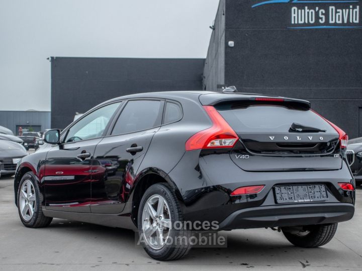 Volvo V40 2.0 D2 - HISTORIEK - AIRCO - CRUISECONTROL - SENSOREN - LED - EURO 6 - 9