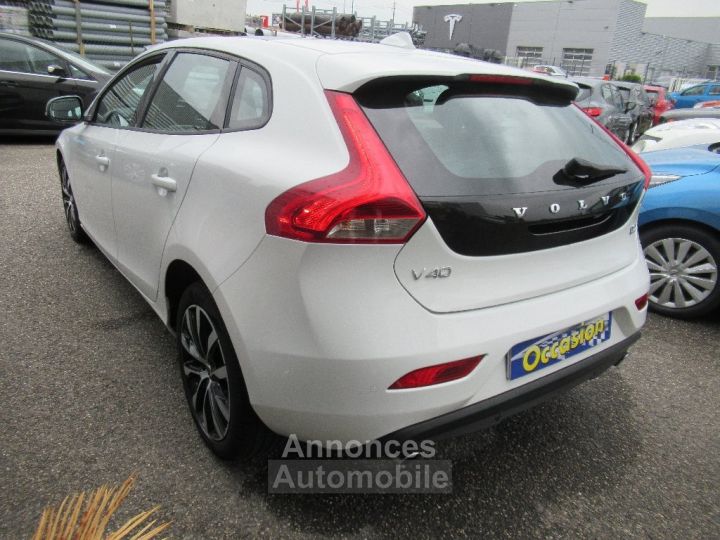 Volvo V40 D2 120 ch Geartronic - 6