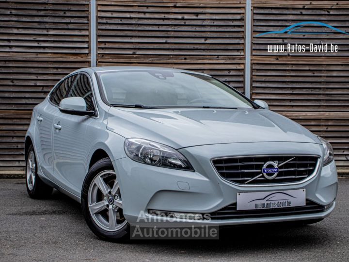 Volvo V40 T3 1.6i  - 1STE EIGENAAR - HISTORIEK - PARKEERSENSOREN - AIRCO - CRUISECONTROL - 1