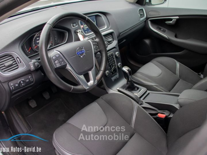 Volvo V40 T3 1.6i  - 1STE EIGENAAR - HISTORIEK - PARKEERSENSOREN - AIRCO - CRUISECONTROL - 3