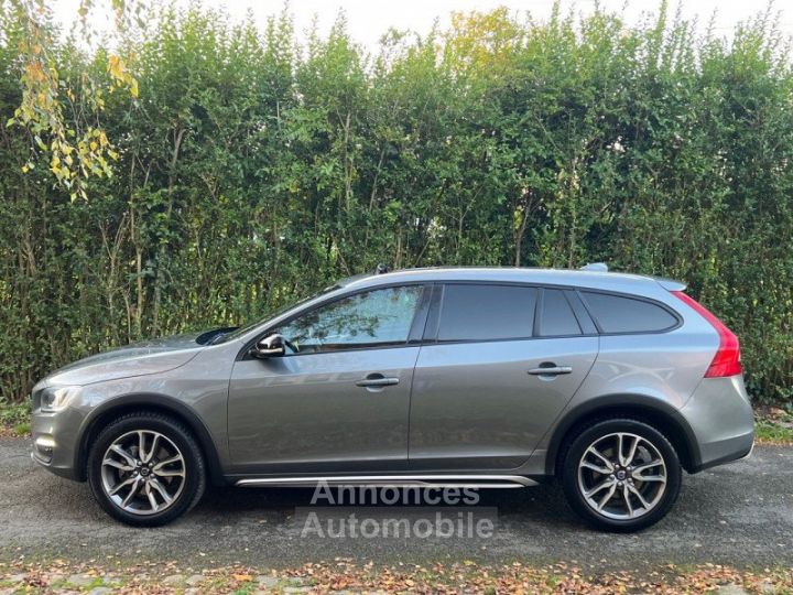 Volvo V60 CROSS COUNTRY D3 2L TDI 150CH XENIUM 12/2015 - TOIT OUVRANT - CAMERA - CUIR - 5