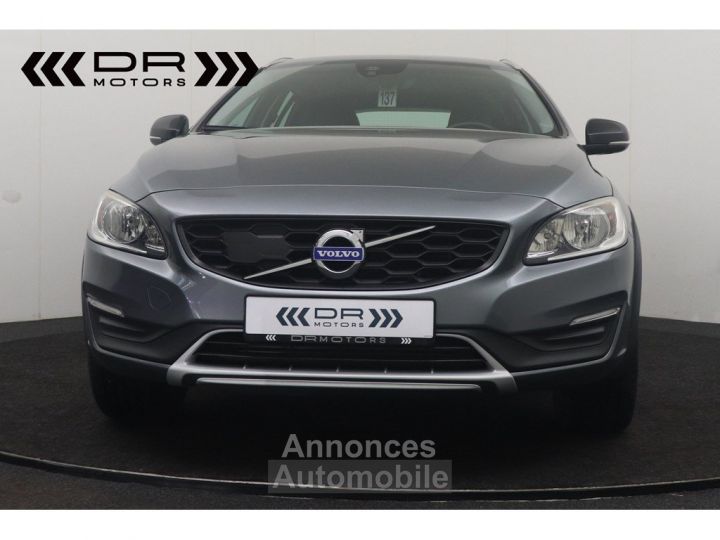 Volvo V60 Cross Country D3 - LEDER NAVI - 2