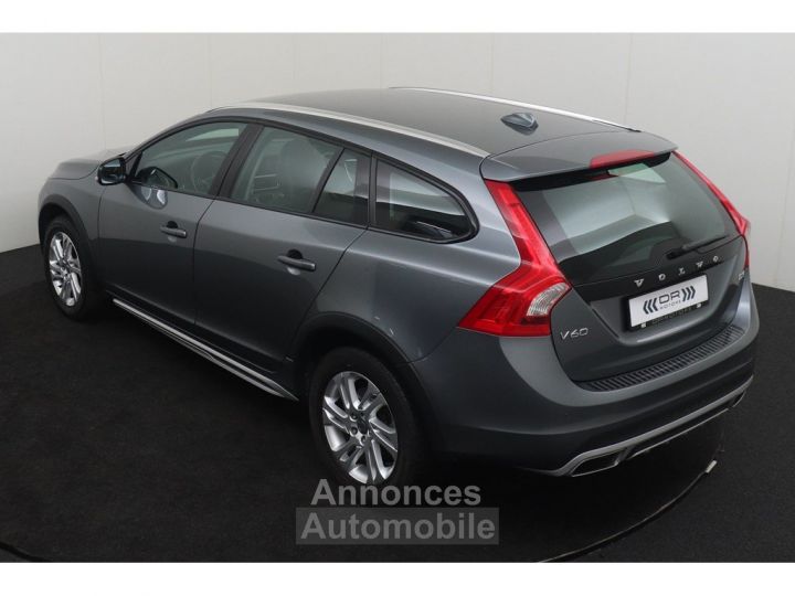 Volvo V60 Cross Country D3 - LEDER NAVI - 8