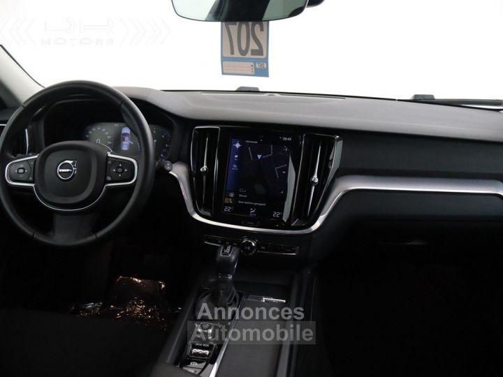 Volvo V60 D3 Geartronic MOMENTUM PRO - LED NAVI TREKHAAK MIRROR LINK SLECHTS 37.219km - 16