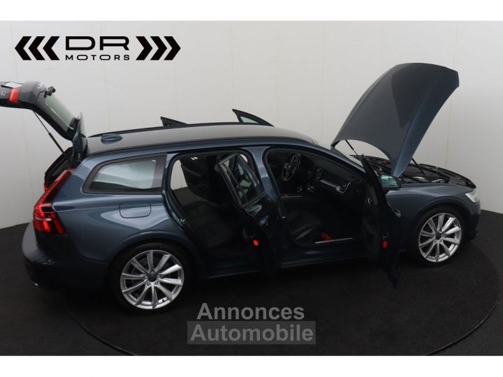 Volvo V60 D3 MOMENTUM - LEDER LED NAVI MIRRORLINK - 12