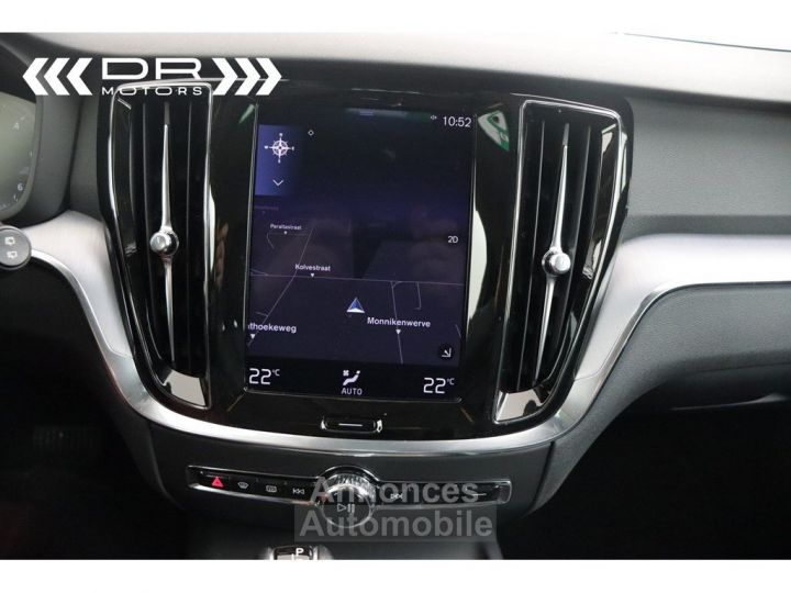 Volvo V60 D3 MOMENTUM - LEDER LED NAVI MIRRORLINK - 17