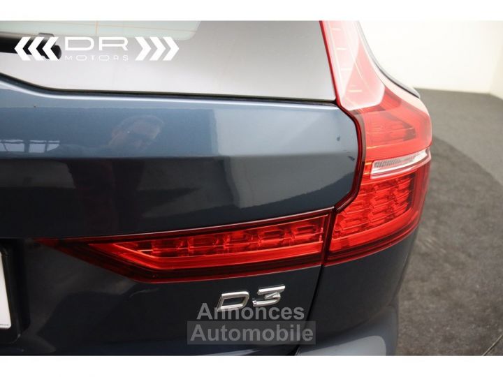 Volvo V60 D3 MOMENTUM - LEDER LED NAVI MIRRORLINK - 43