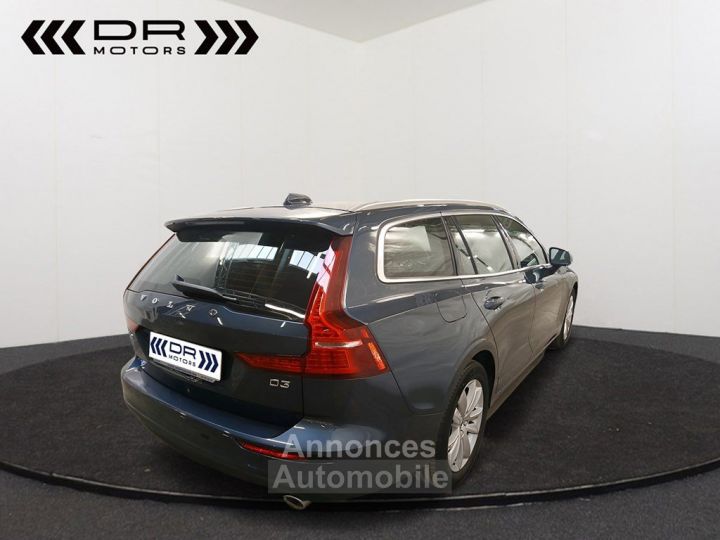 Volvo V60 D3 MOMENTUM - LEDER LED NAVI MIRRORLINK - 3