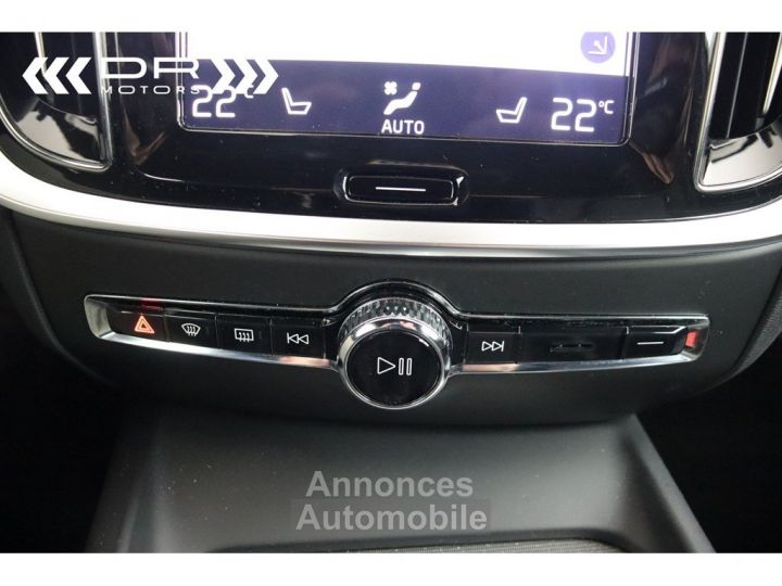 Volvo V60 D3 R DESIGN - LEDER LED APPLE CARPLAY / ANDROID TOPSTAAT - 25