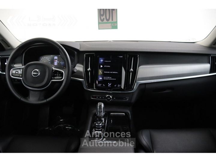 Volvo V90 T8 PLUG-IN - 46gr CO2 MOMENTUM LEDER NAVI - 16